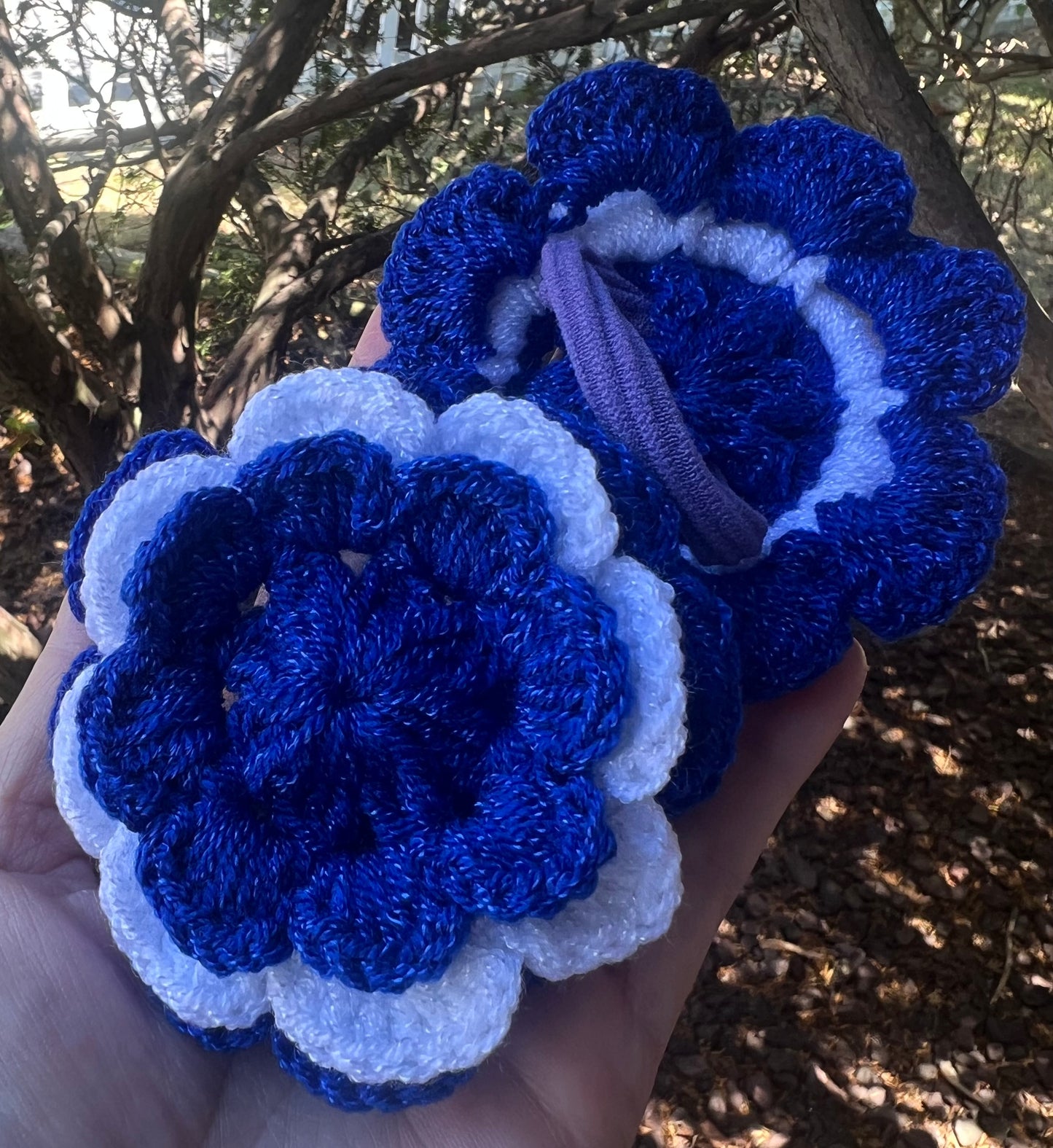 Scrunchie hair Colas a crochet
