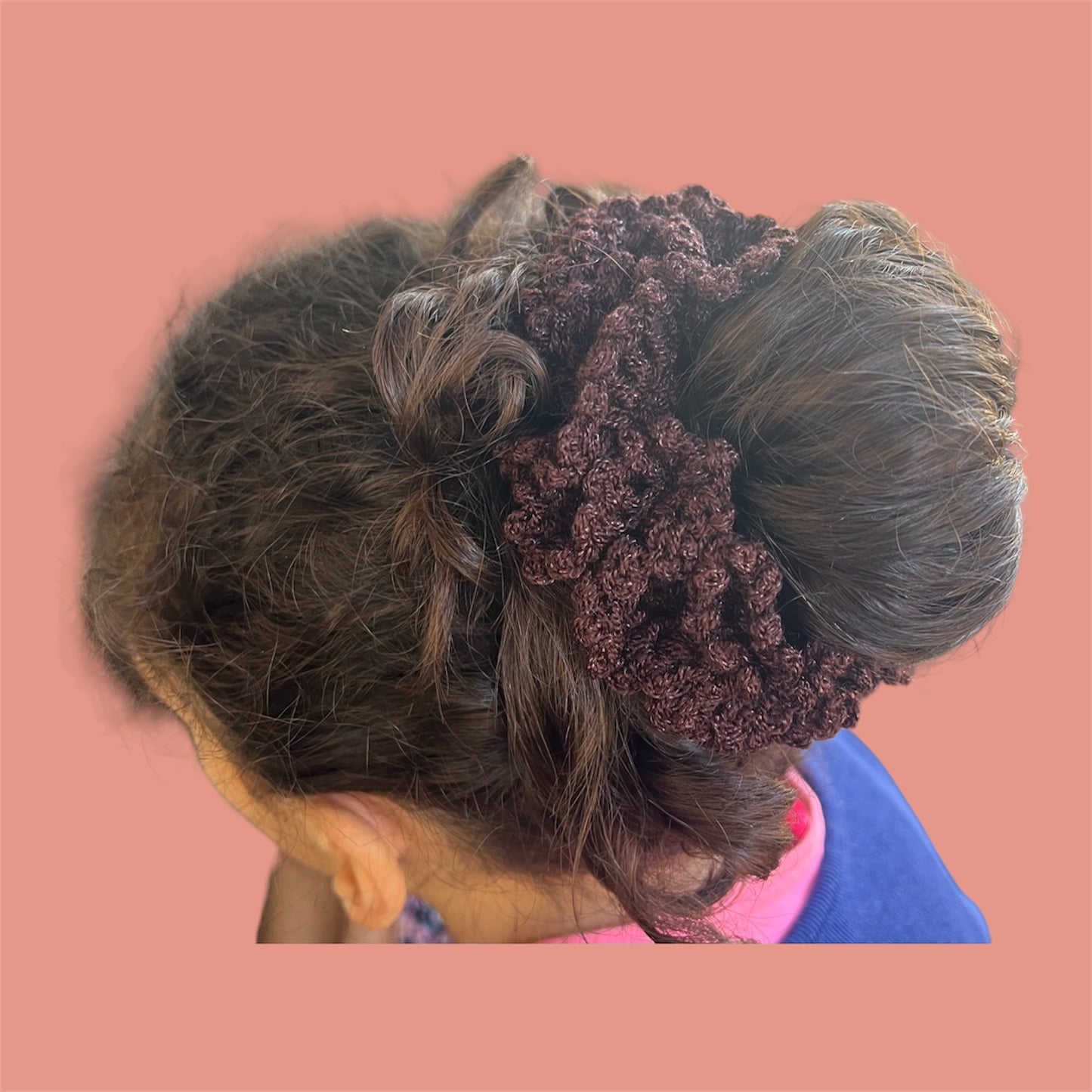 Scrunchie Crochet Hecho a Mano — Marrón